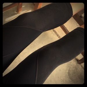 Limited edition Lululemon wunder under crops